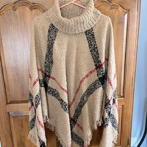 PONCHO IN DESIGNER COLORS